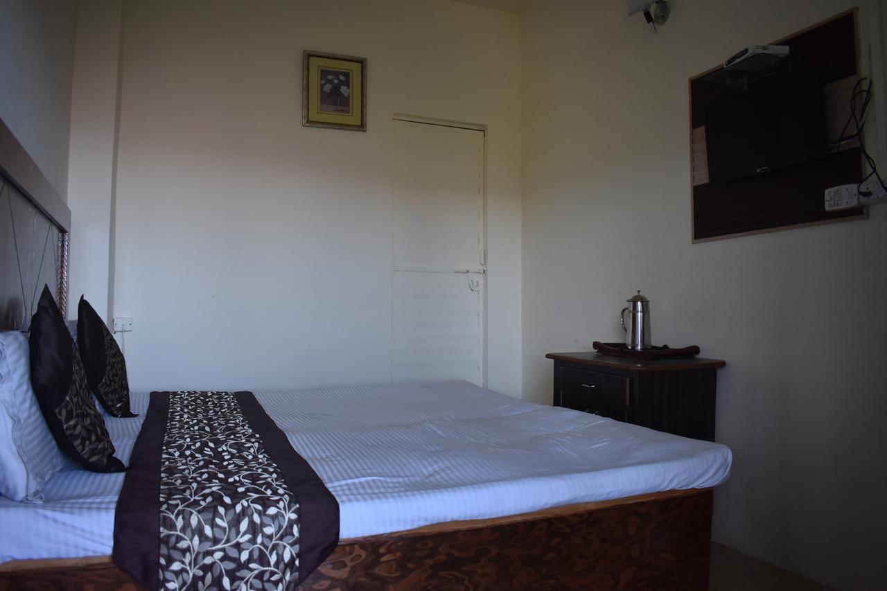 Hotel Akanksha Anand Plaza Mussoorie Zewnętrze zdjęcie